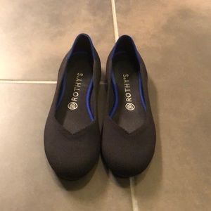 8.5 Authentic Rothy Flats-Black